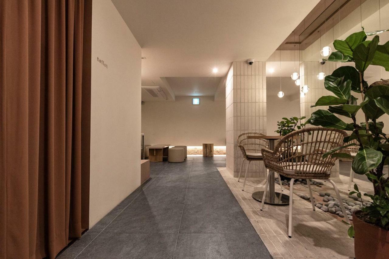 Tong Tong Petit Hotel Seoel Buitenkant foto